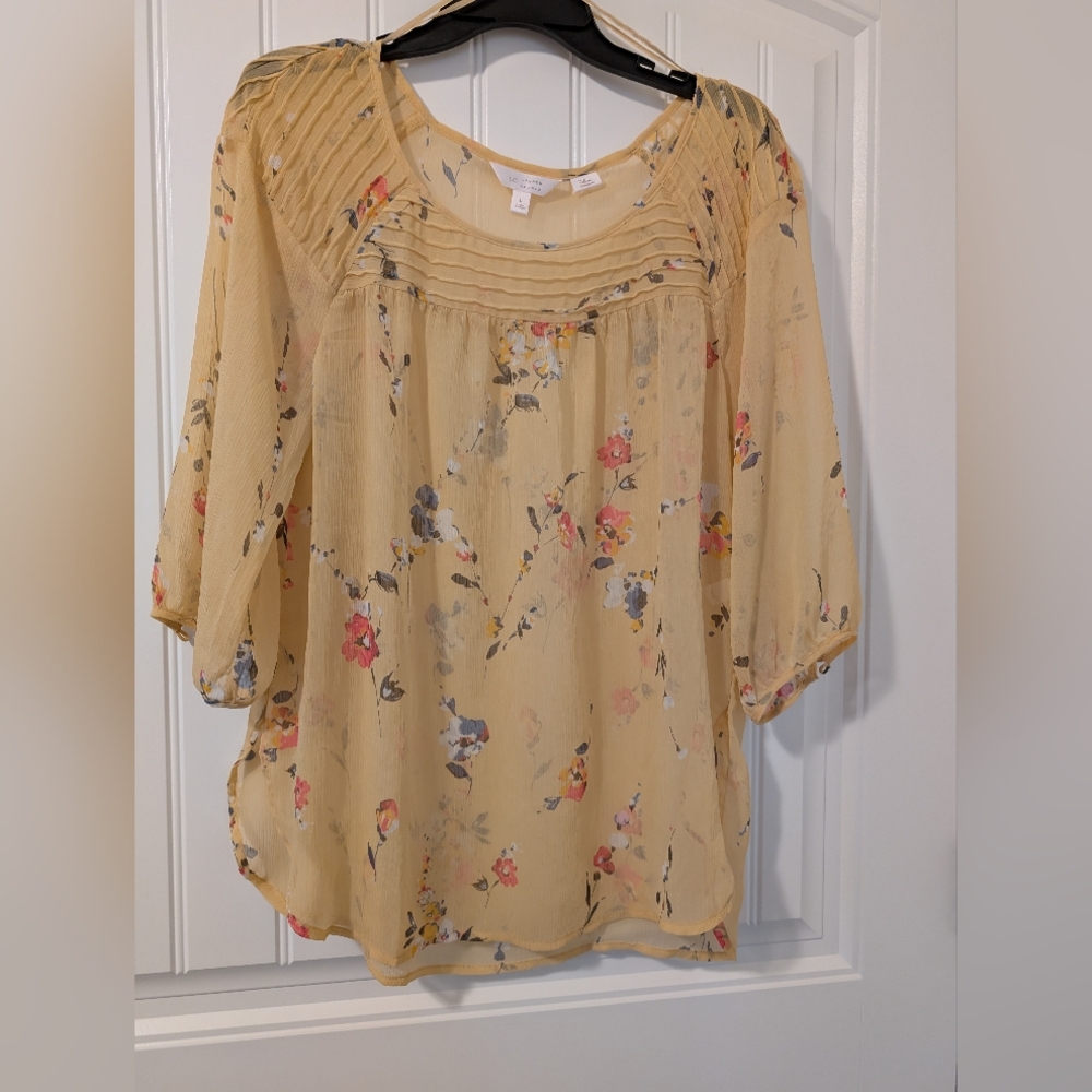 LC Lauren Conrad Cream Blouse Elegant and Stylish